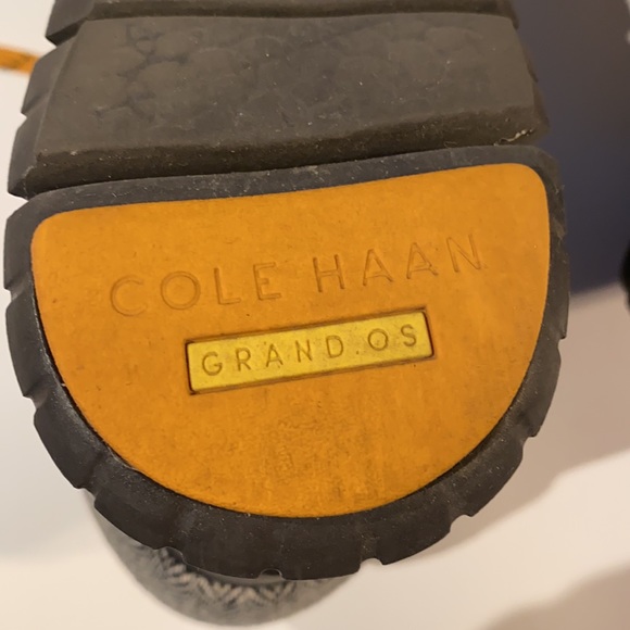 Women’s Cole Haan waterproof boots - Picture 8 of 9